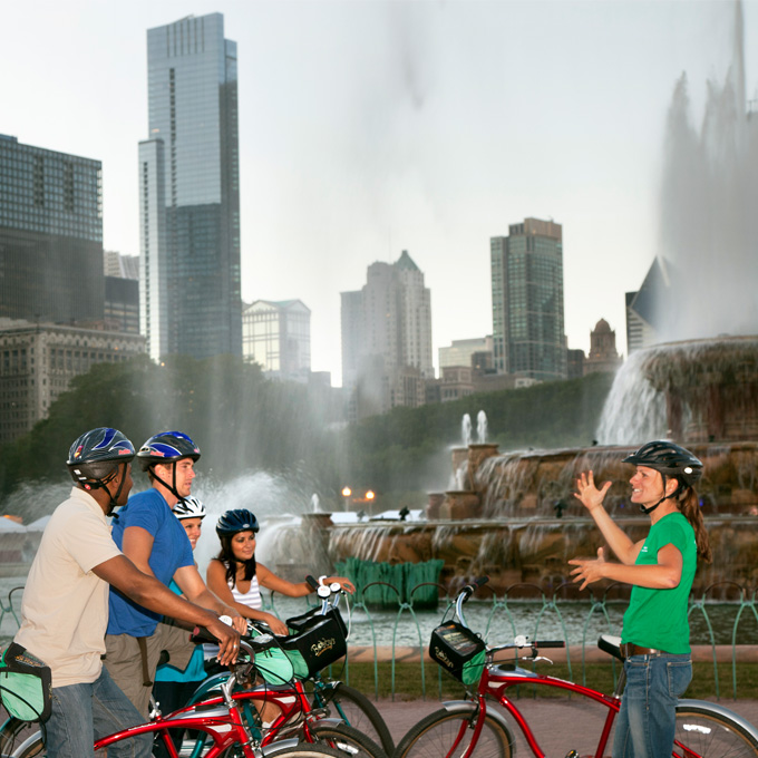 Bike tour of Chicago 
