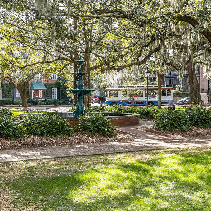 Explore Savannah Trolley Tour | Virgin Experience Gifts