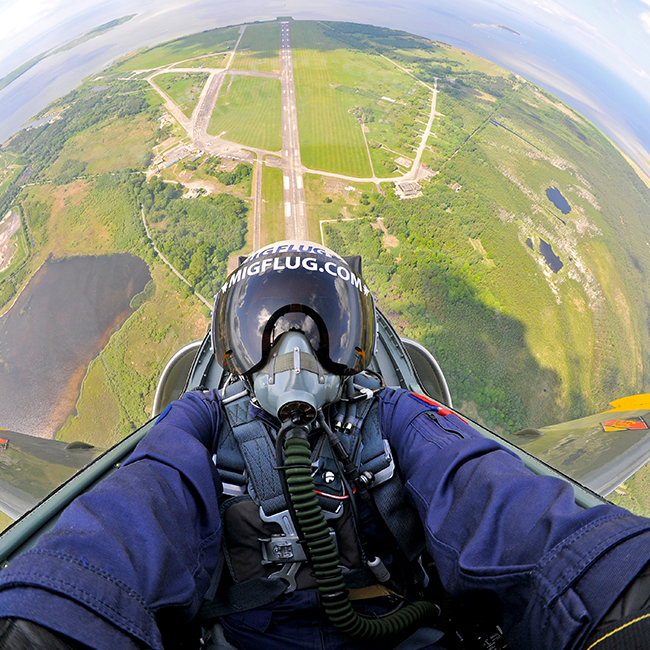 Fly a Fighter Jet near Tampa Virgin Experience Gifts