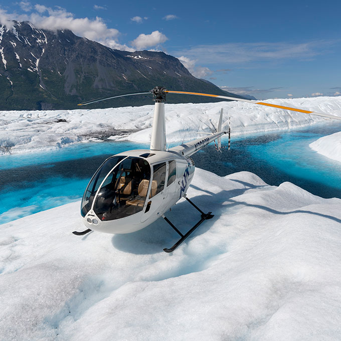 Dogsled & Helicopter Tour with Glacier Landing