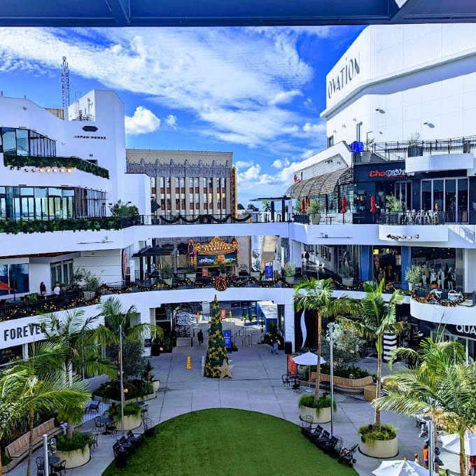 Beverly Hills Mall