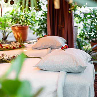 Couples Massage in Bamboo Garden Couples Massage in Bamboo Garden