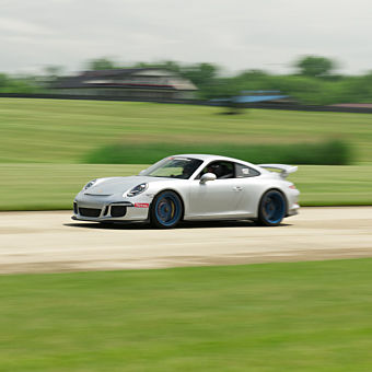 Race a Porsche near New York Race a Porsche near New York