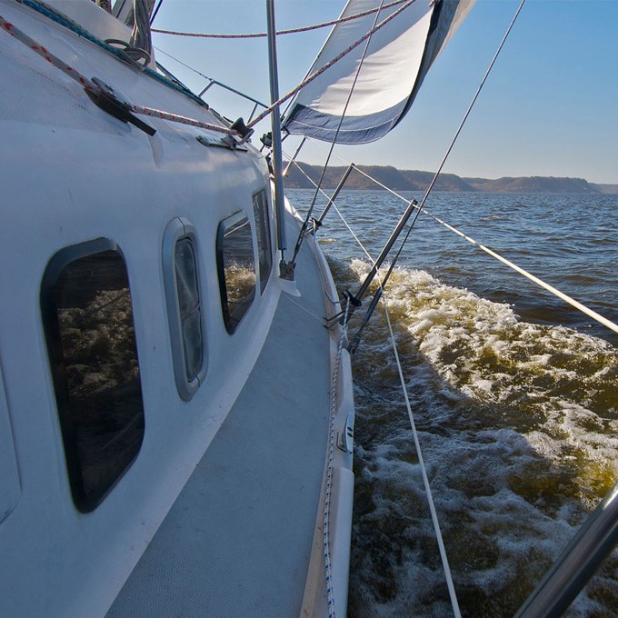 Lake Pepin Sailing Cruise in Wisconsin Virgin Experience Gifts