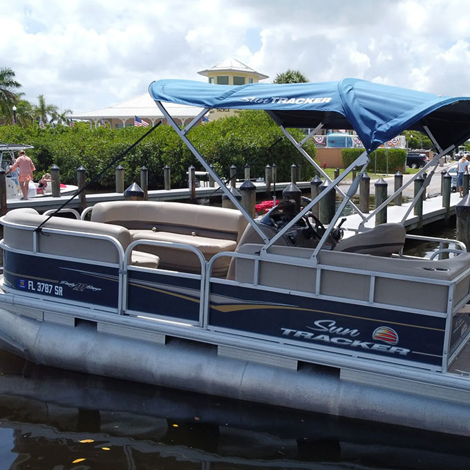 Punta Grande Pontoon Boat Rental