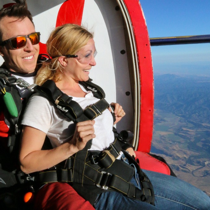Skydiving in Hollister, CA